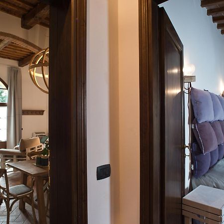 San Ruffino Apartments Lari Exterior photo