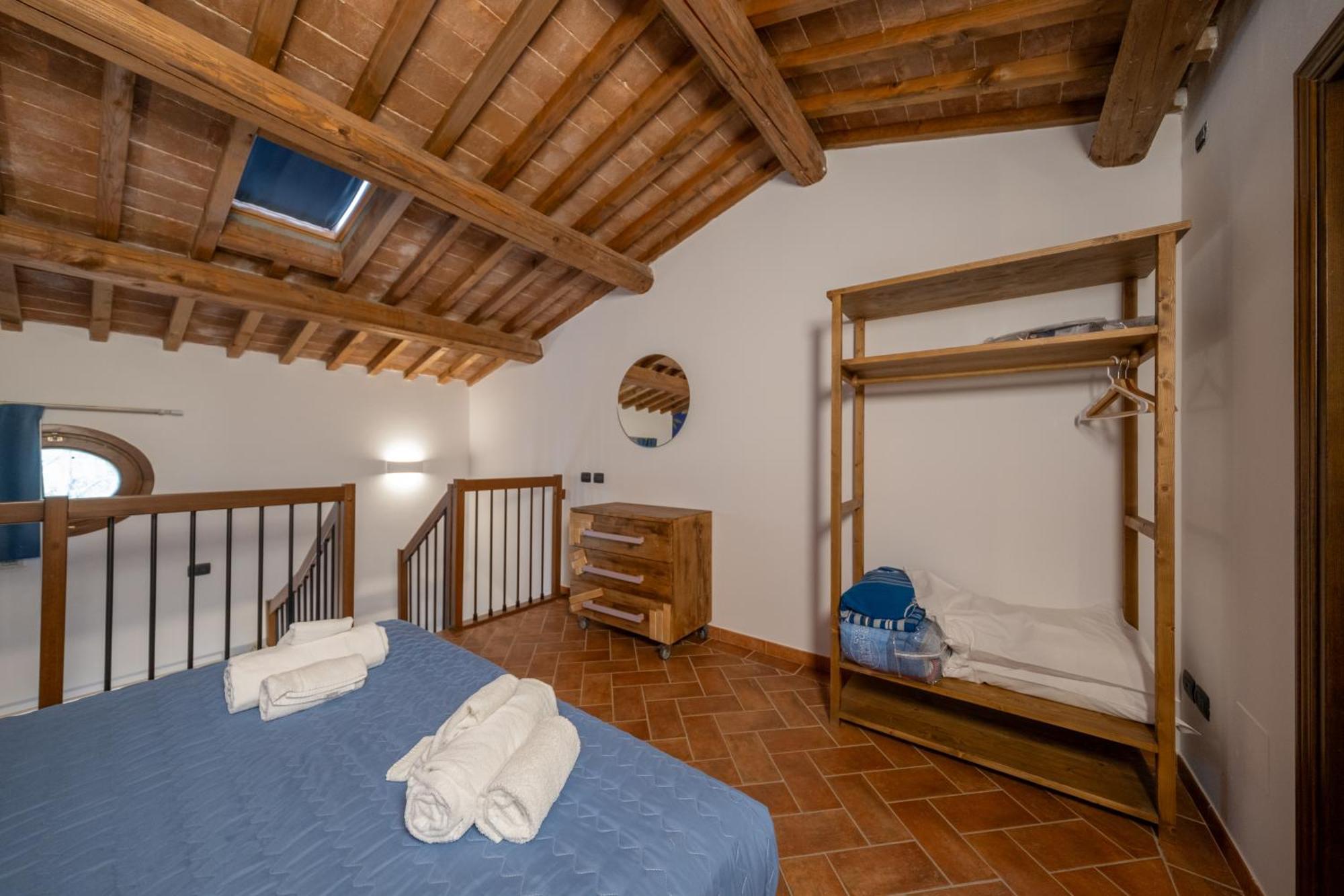San Ruffino Apartments Lari Exterior photo
