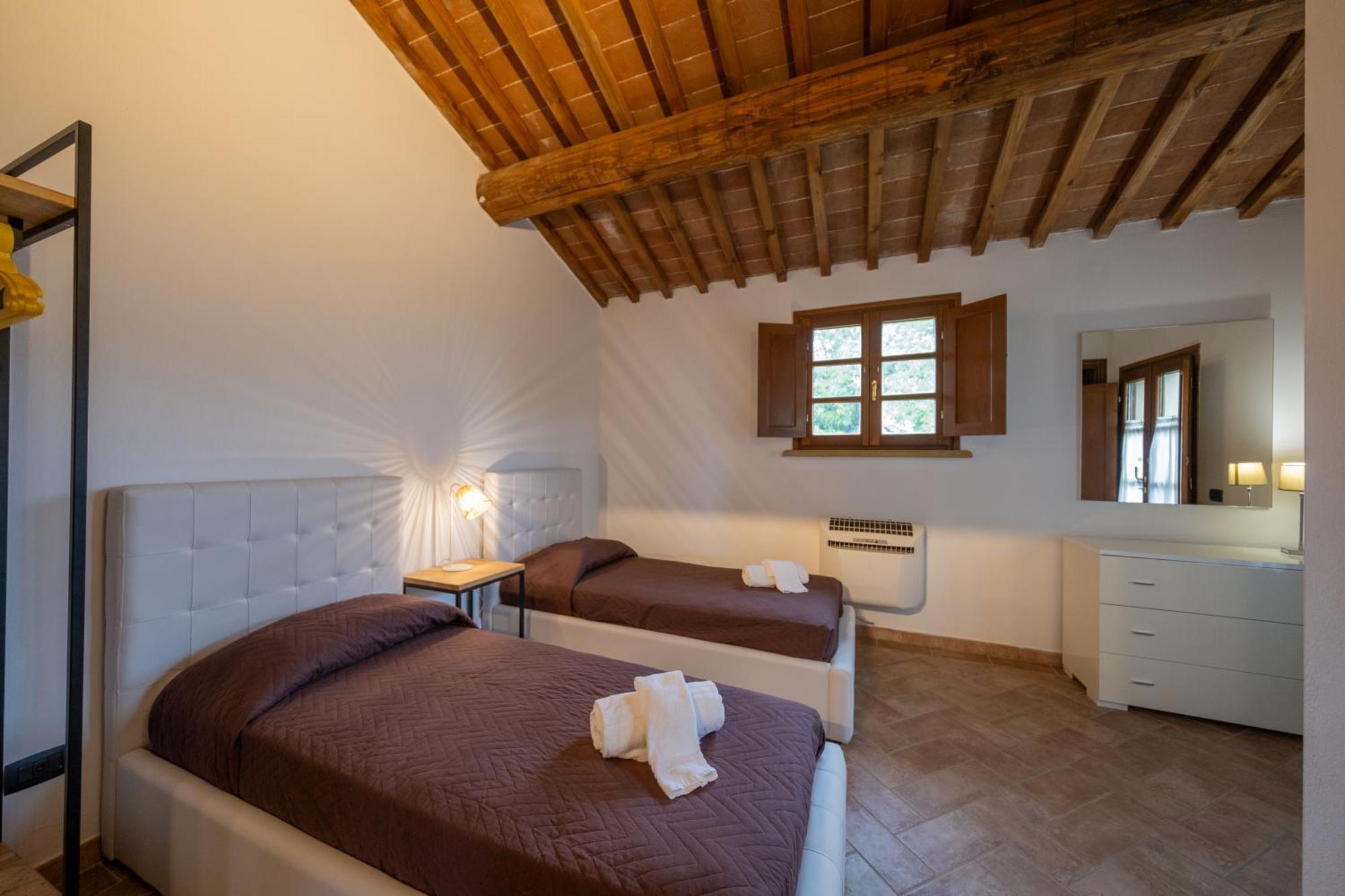 San Ruffino Apartments Lari Exterior photo