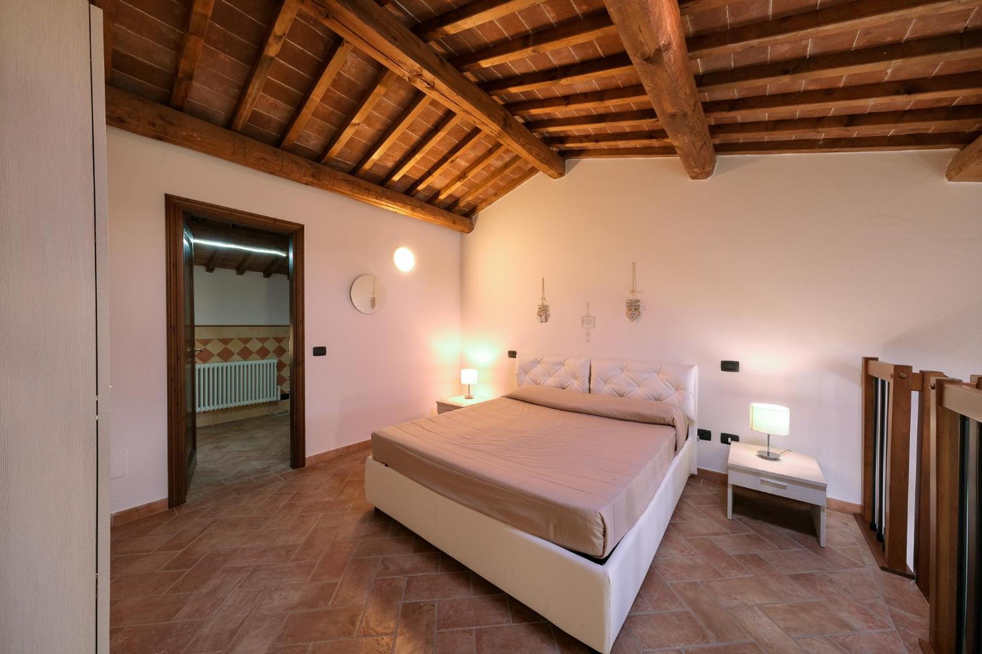 San Ruffino Apartments Lari Exterior photo