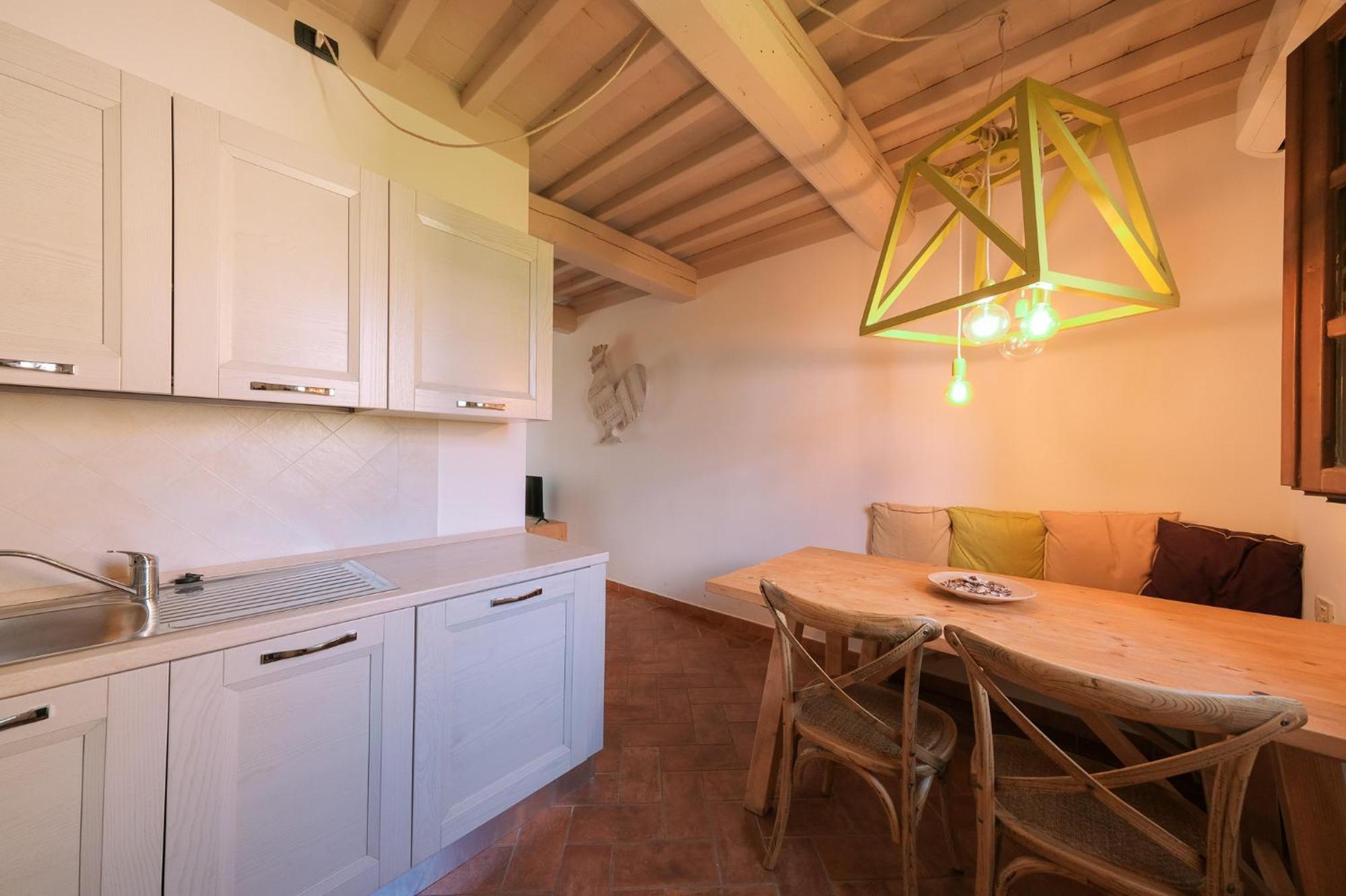 San Ruffino Apartments Lari Exterior photo