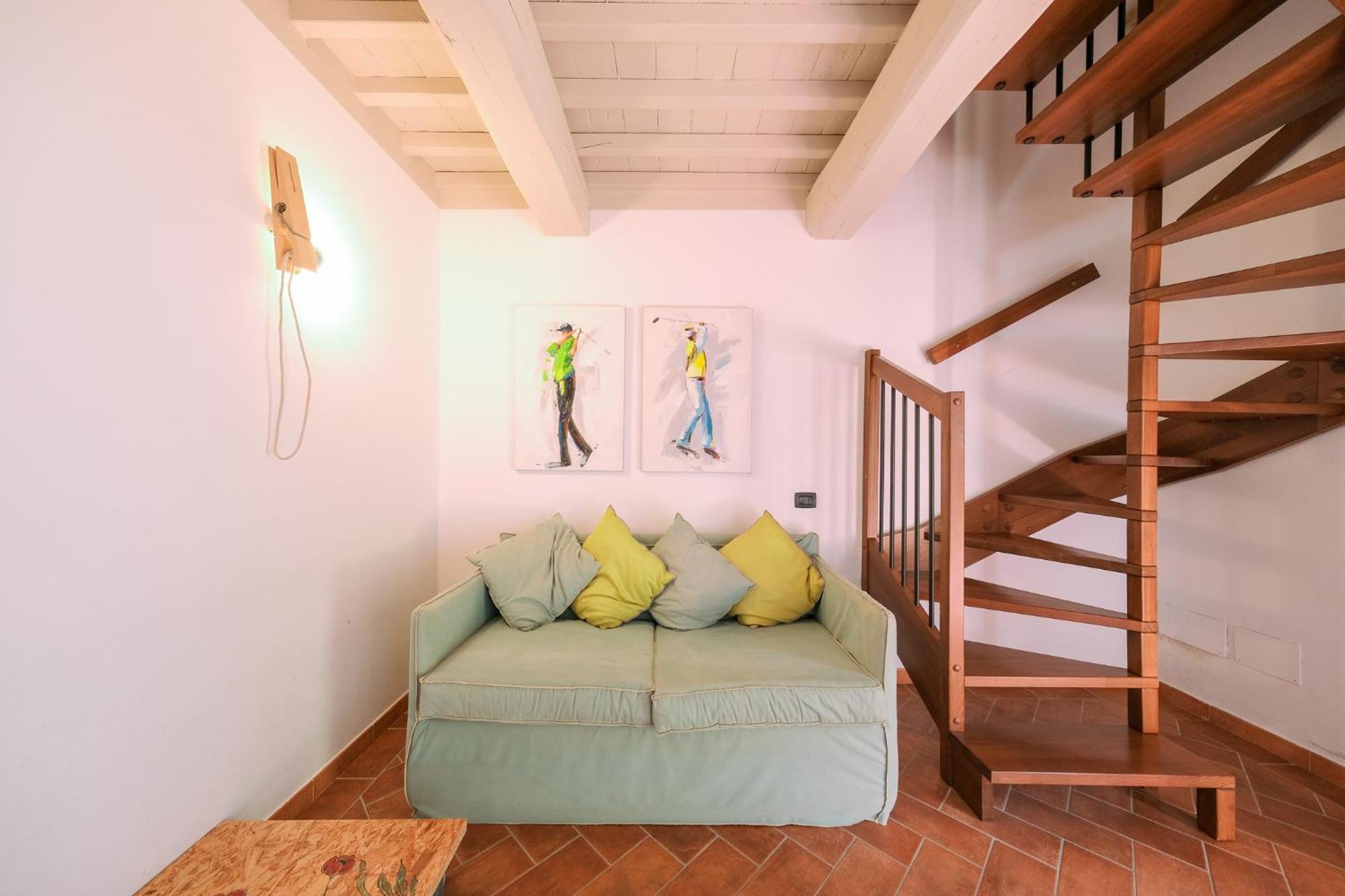 San Ruffino Apartments Lari Exterior photo
