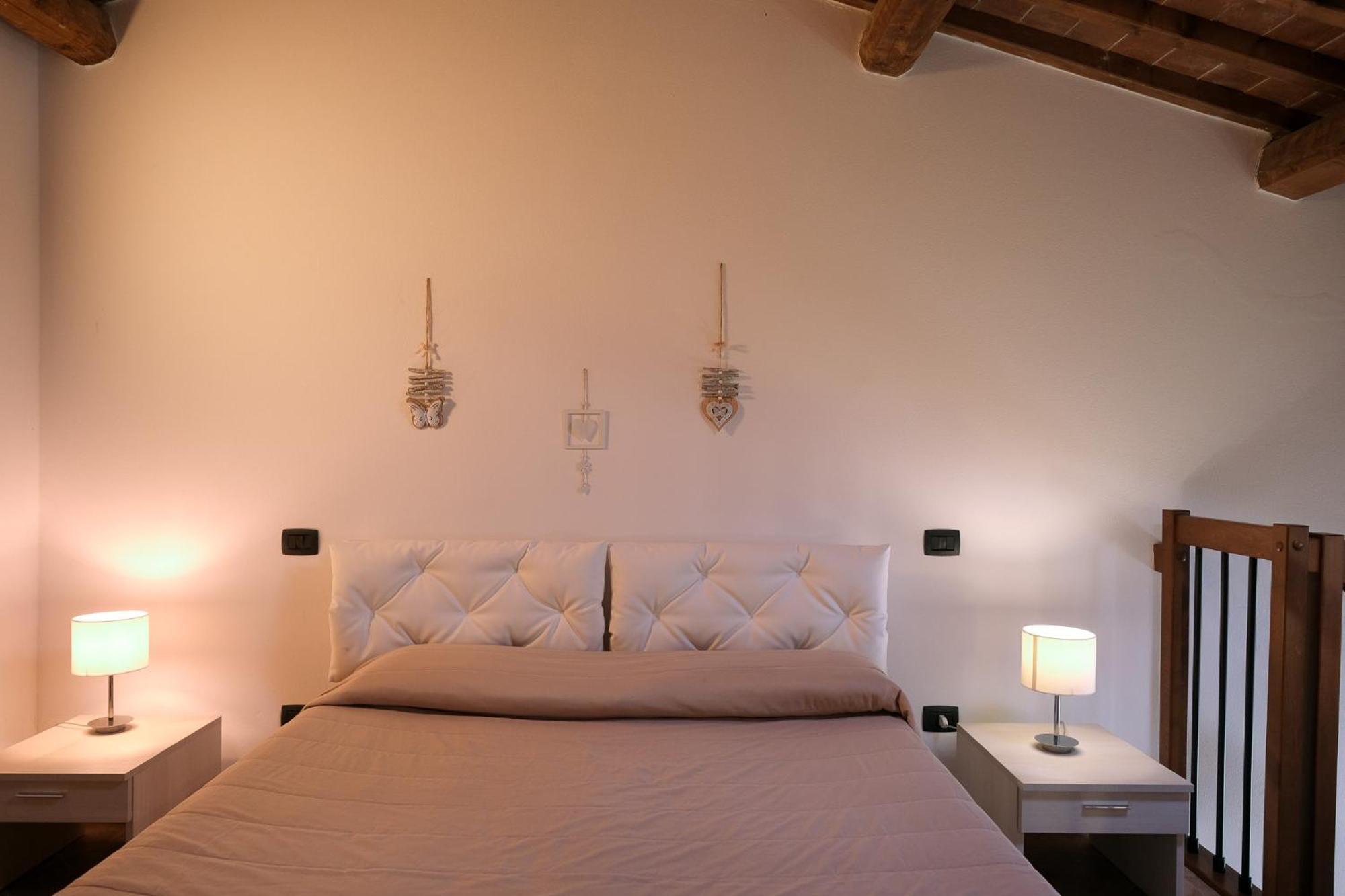 San Ruffino Apartments Lari Exterior photo